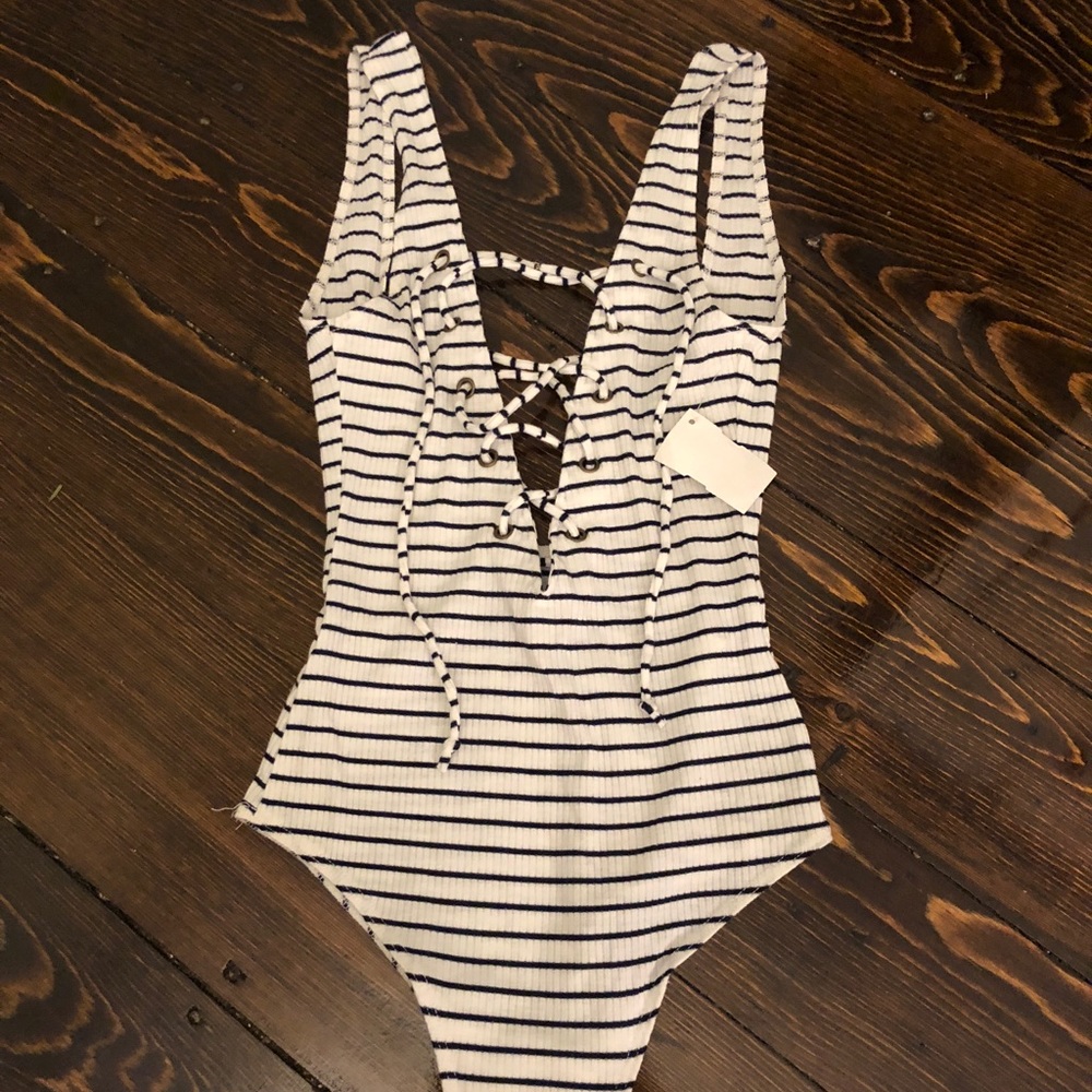 BLUE LIFE (Body by Blue) NWT lace up bodysuit